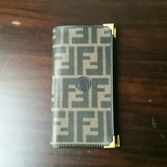 Fendi  agenda - Picture 4 of 8